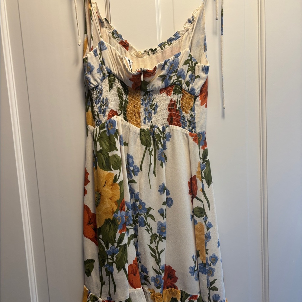 Reformation floral Dress size 0 - Picture 4 of 8